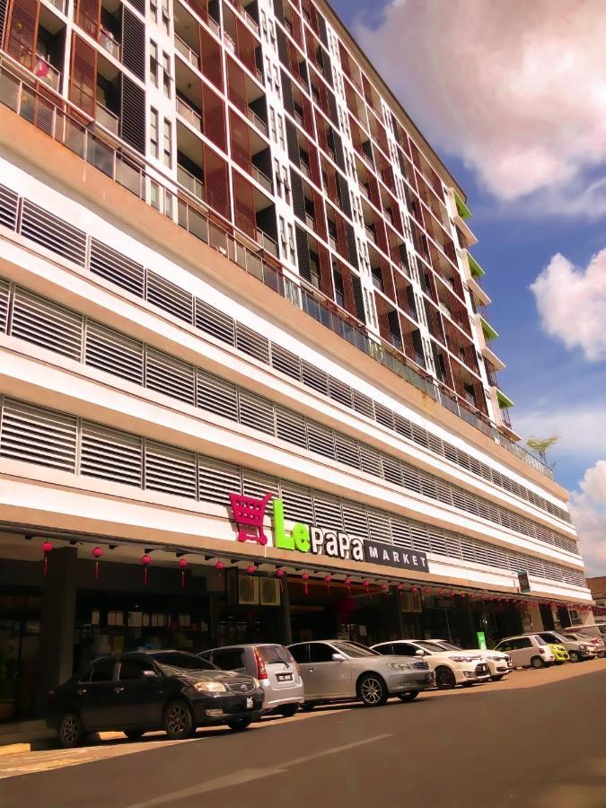 Cat City Mediterranean Theme City&Pool View Homestay 貓城地中海主題城市泳池風景民宿 Kuching Exterior photo